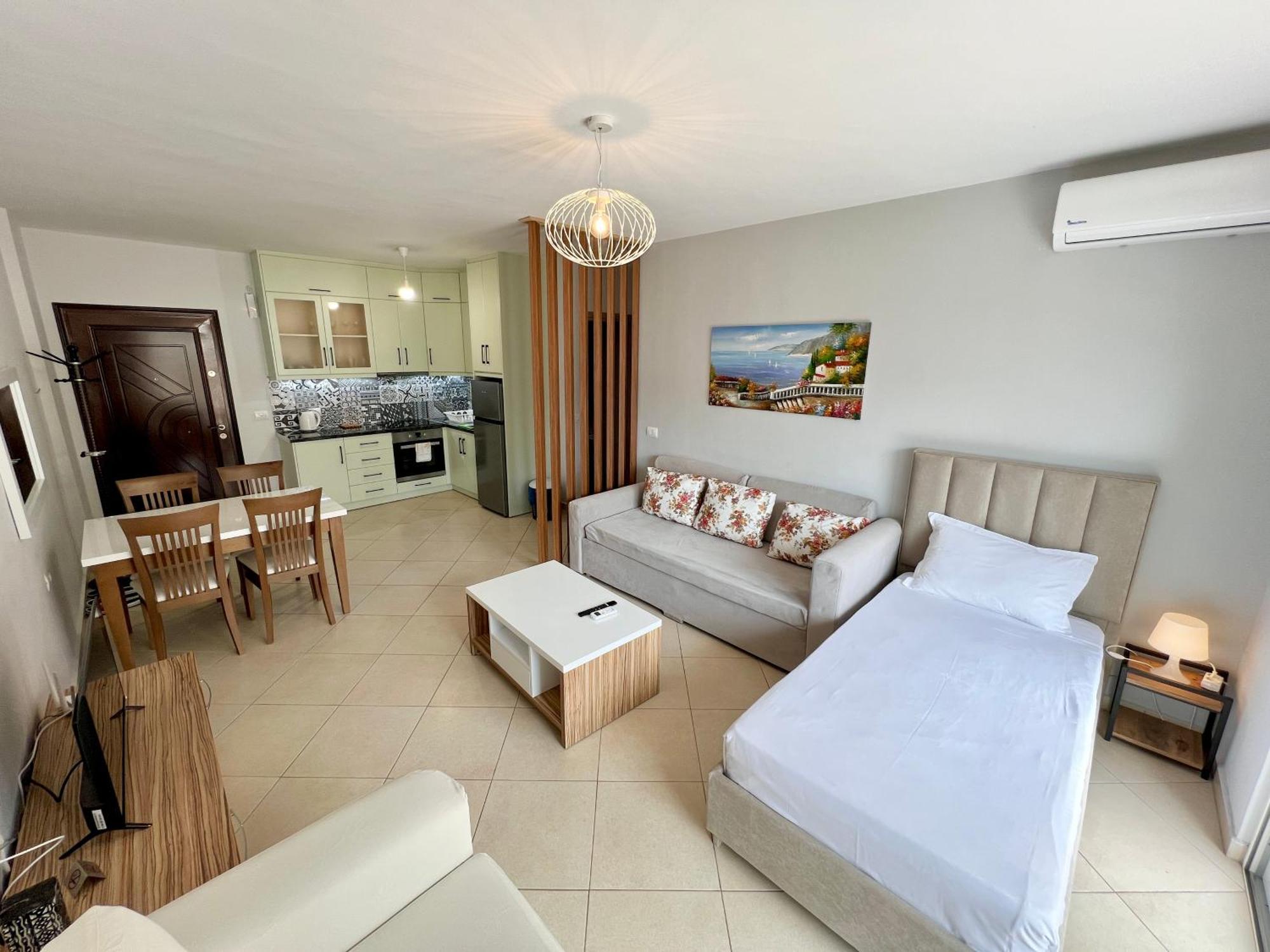 Kosta'S City Apartment Sarandë エクステリア 写真