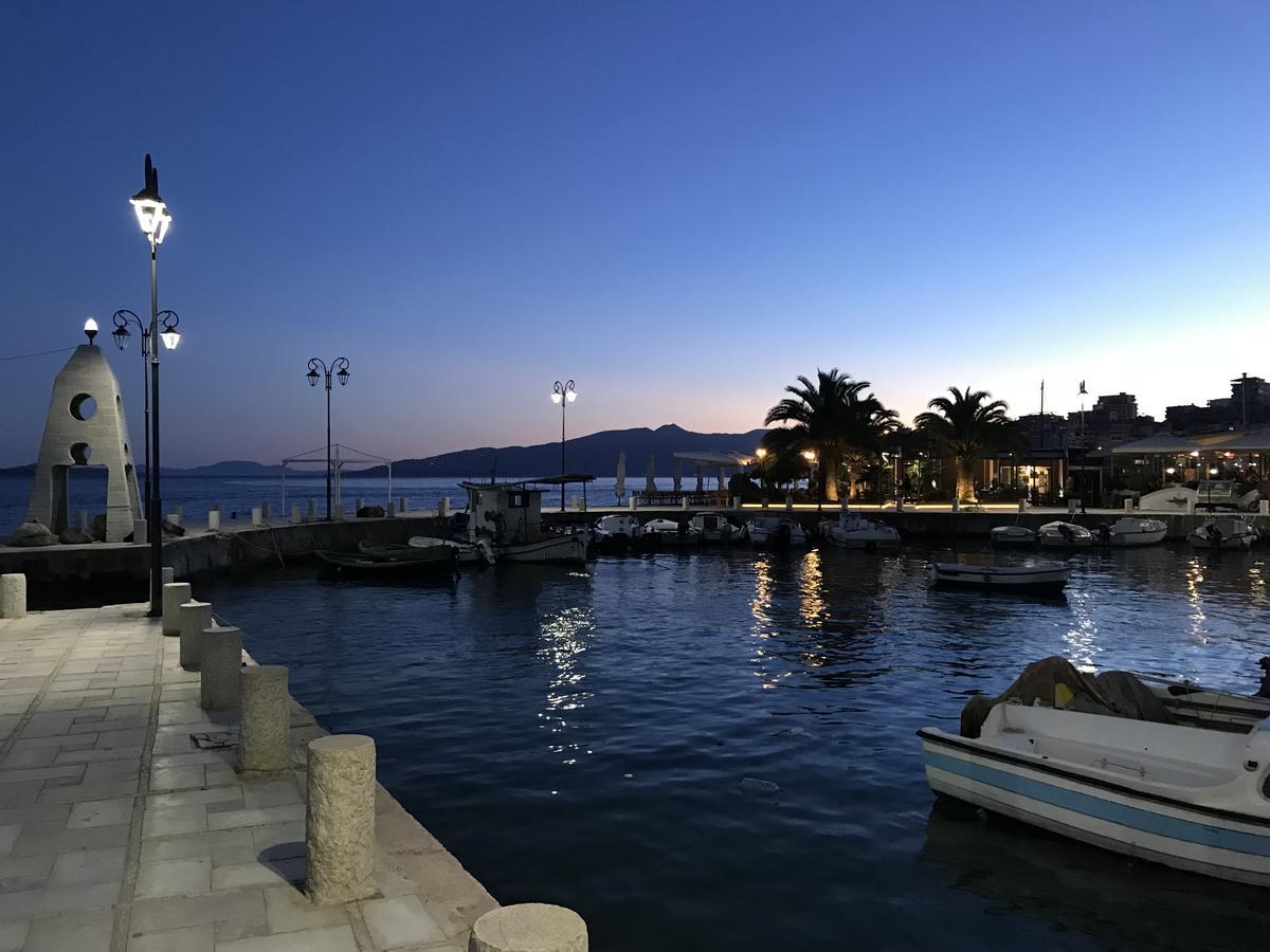 Kosta'S City Apartment Sarandë エクステリア 写真